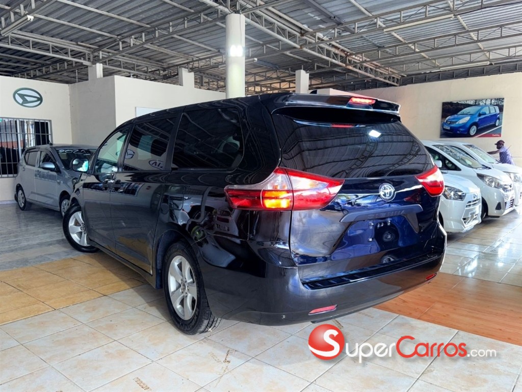 2020 Toyota Sienna — foto 7 / 11