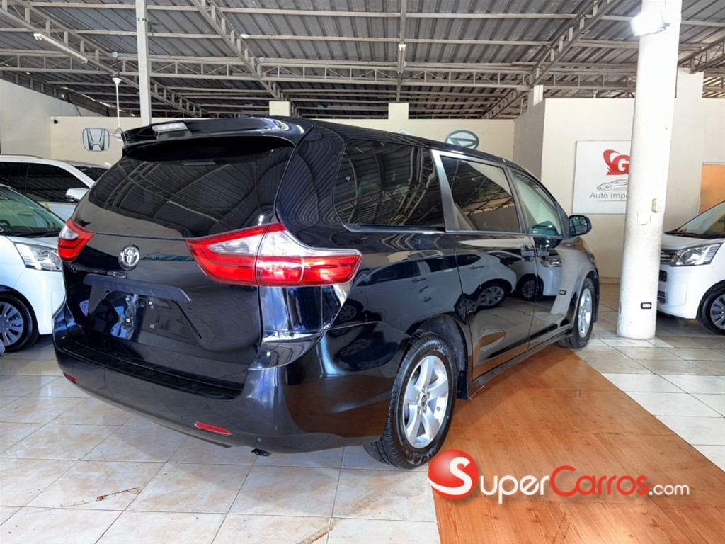 2020 Toyota Sienna — foto 9 / 11