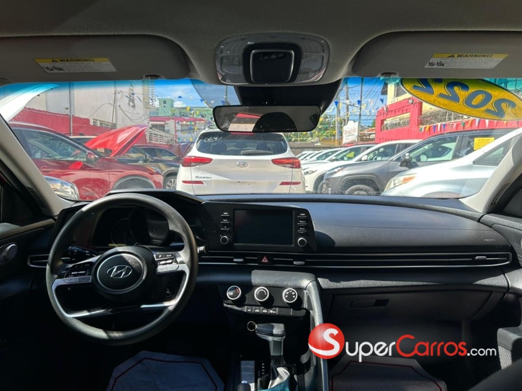 2022 Hyundai Elantra SE — foto 6 / 10