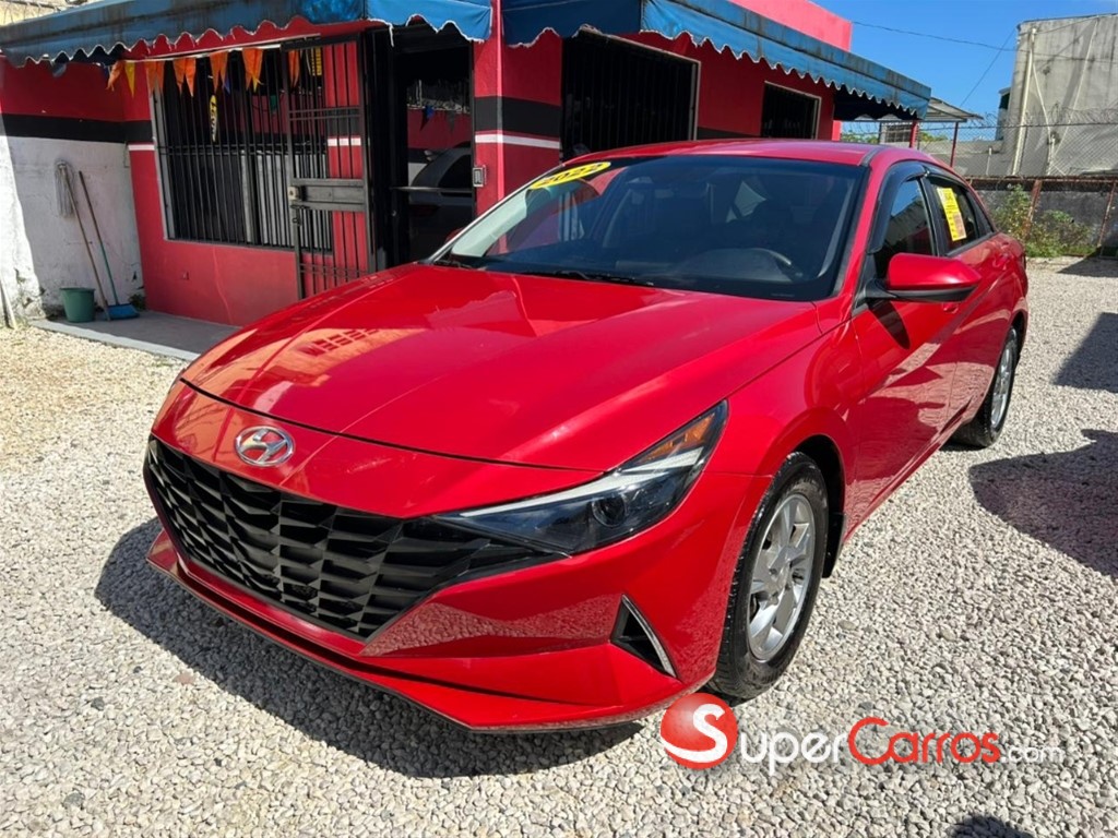 2022 Hyundai Elantra SE — foto 8 / 10