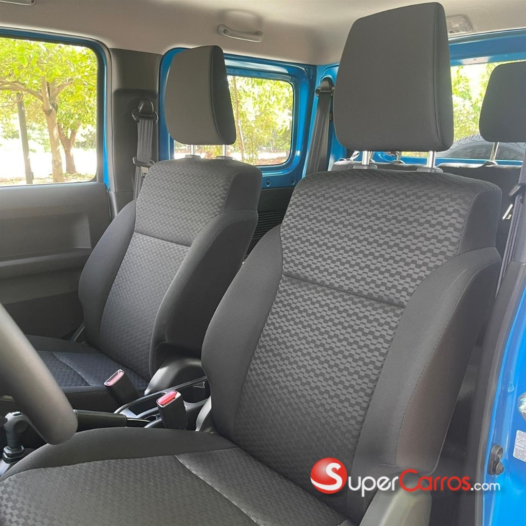 2026 Suzuki Jimny GLX — foto 2 / 7