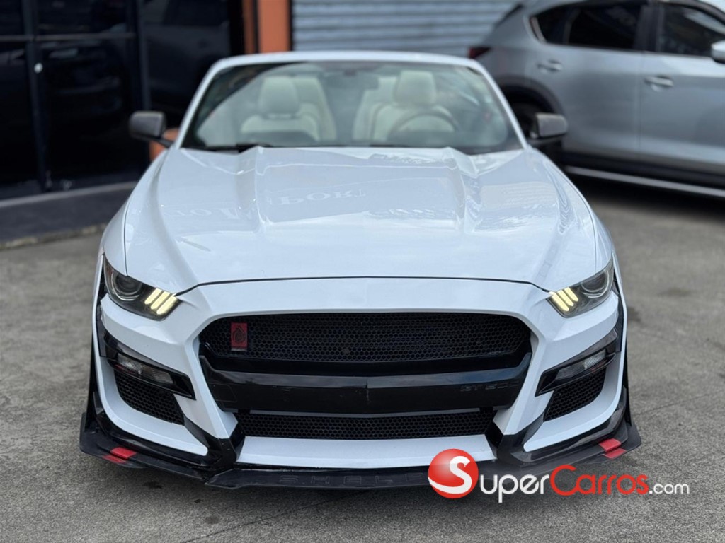 2015 Ford Mustang Ecoboost — foto 4 / 9