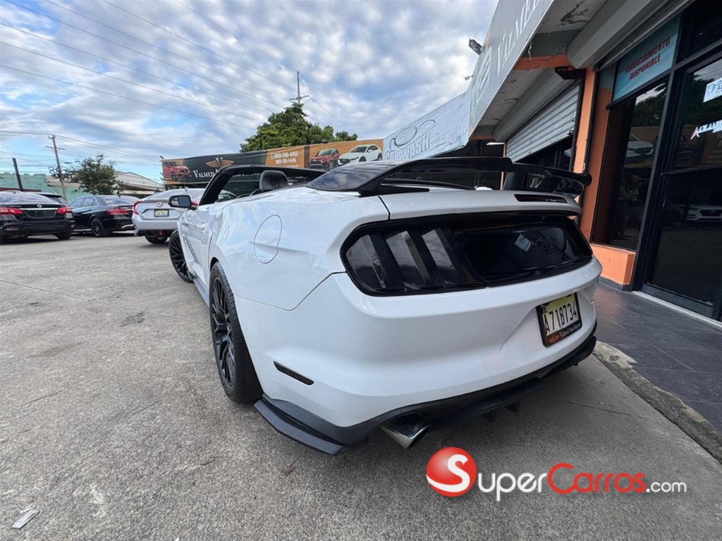 2015 Ford Mustang Ecoboost — foto 9 / 9