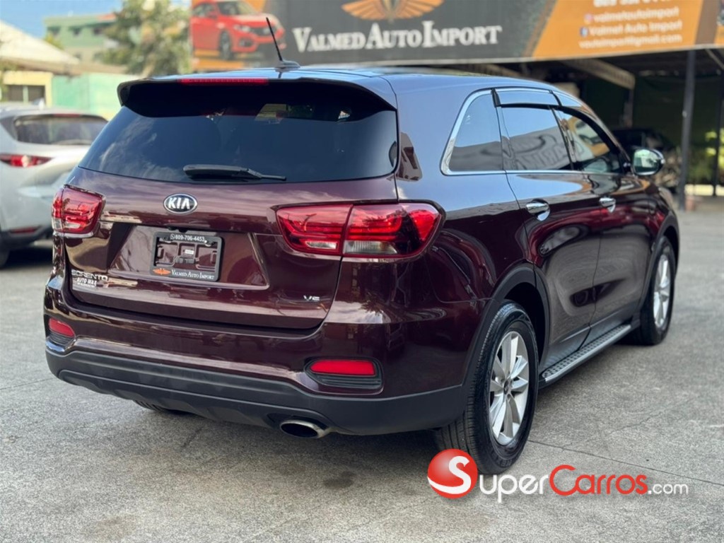 2020 Kia Sorento LX — foto 5 / 12