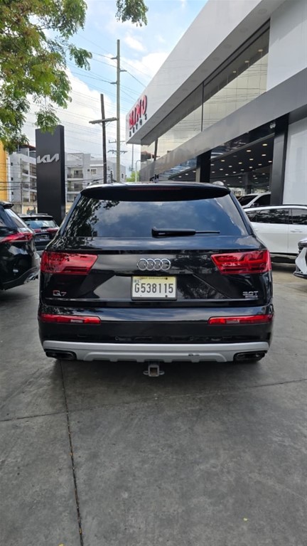 2017 Audi Q7 Quatro — foto 6 / 12
