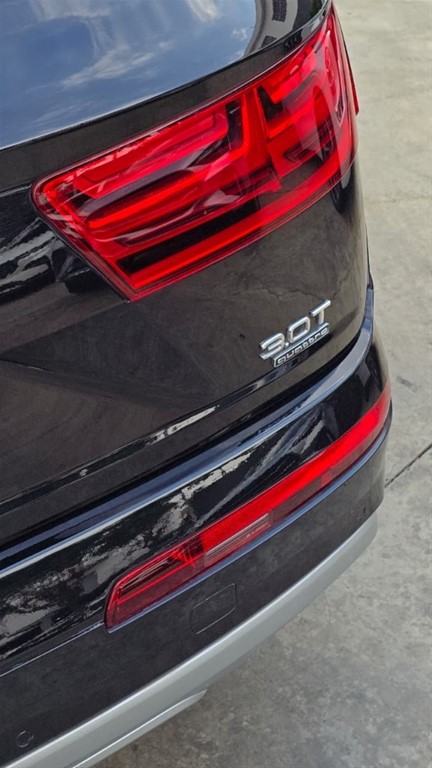 2017 Audi Q7 Quatro — foto 7 / 12