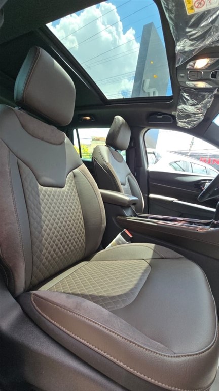 2024 Jeep Commander Overland — foto 10 / 12
