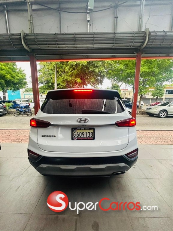 2019 Hyundai Santa Fe SE — foto 6 / 10
