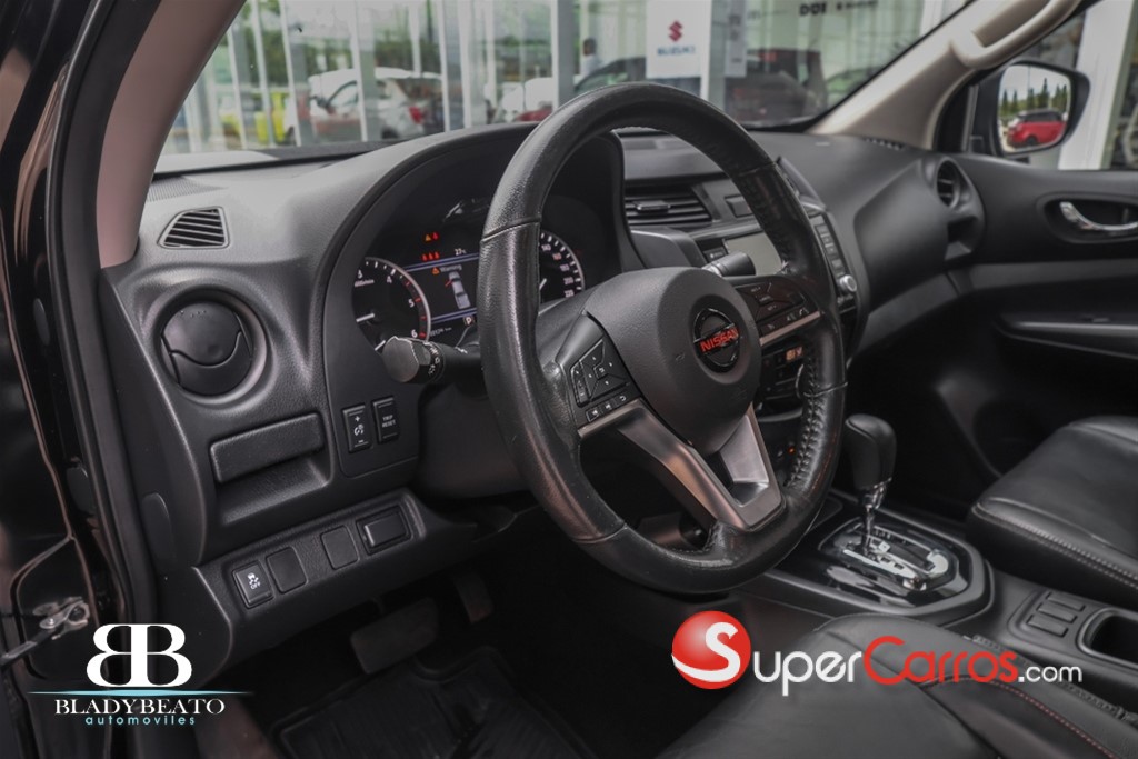 2022 Nissan Frontier Pro-4X — foto 2 / 12