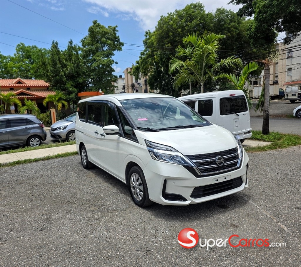 2022 Nissan Serena — foto 4 / 12