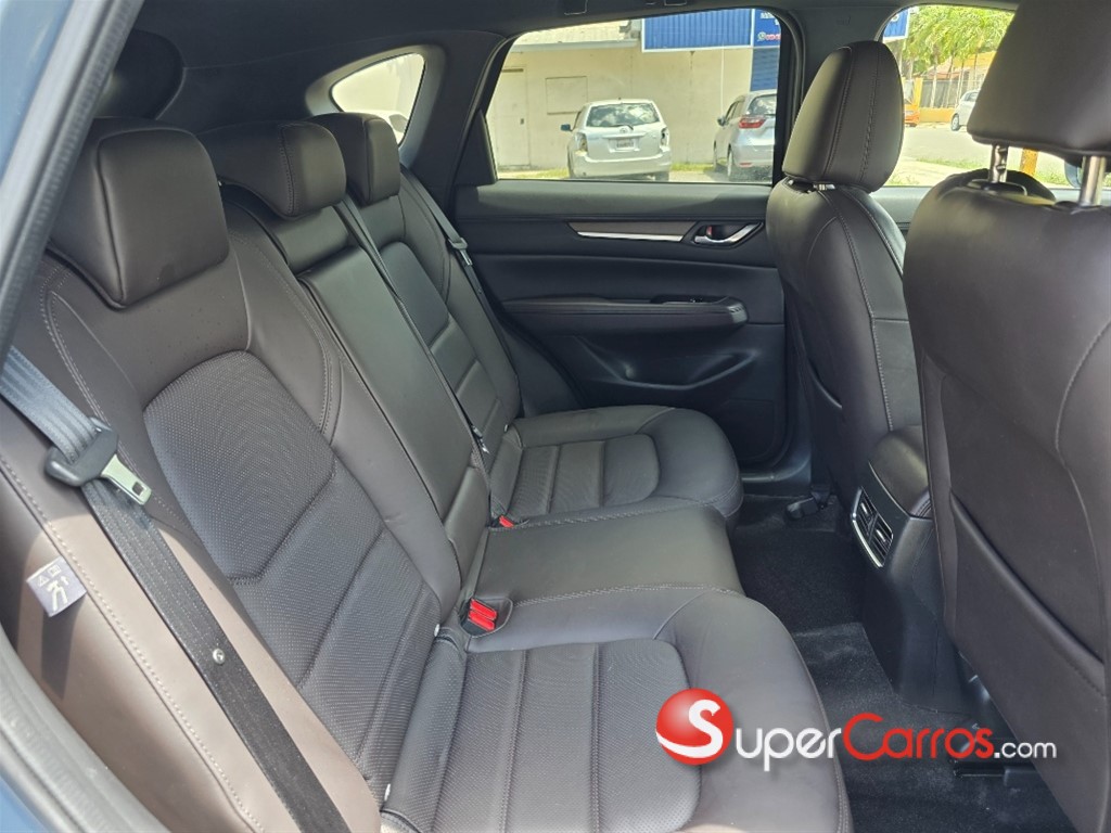 2021 Mazda CX-5 Carbon Edition — foto 3 / 12