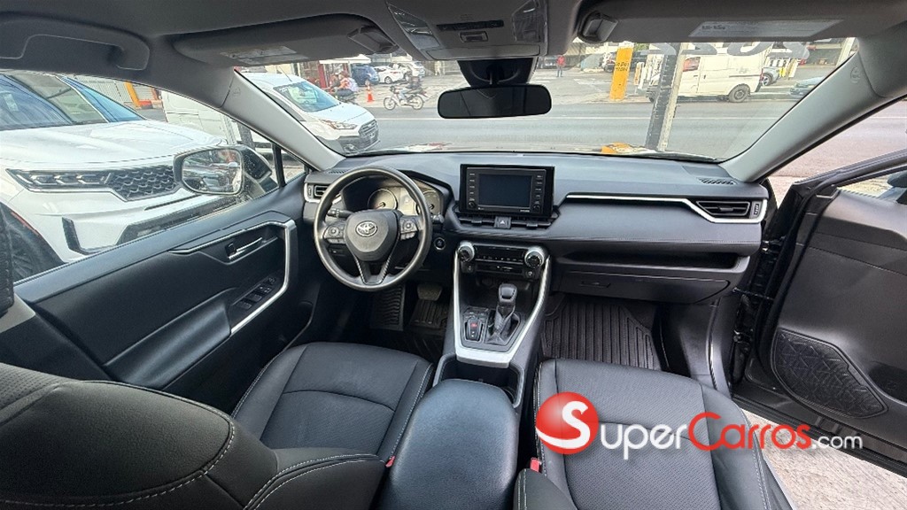 2022 Toyota RAV4 XLE — foto 10 / 12