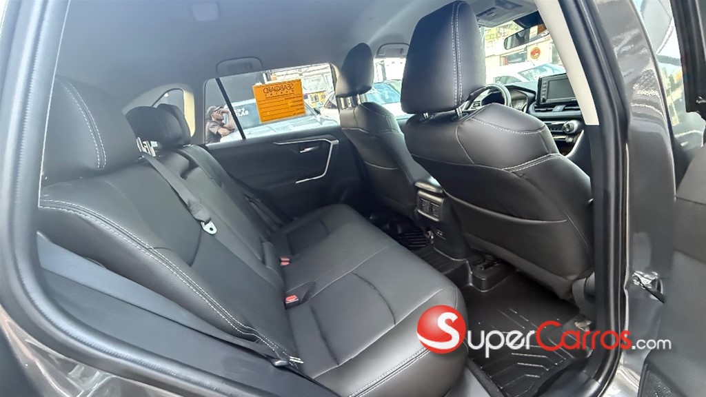 2022 Toyota RAV4 XLE — foto 12 / 12