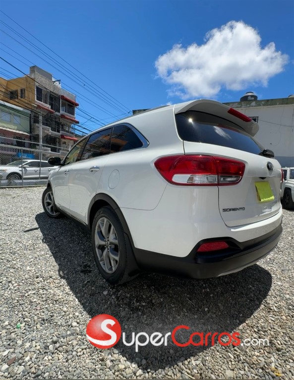 2017 Kia Sorento LX — foto 4 / 8