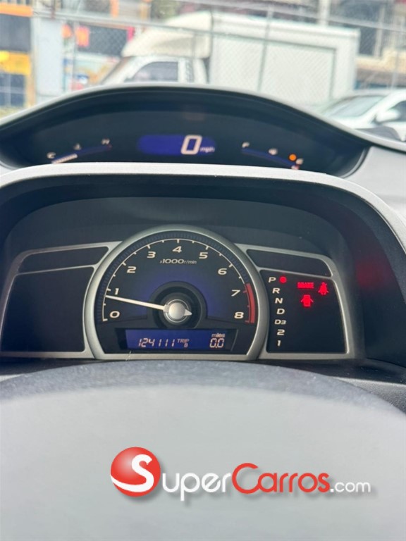 2011 Honda Civic LX — foto 5 / 6