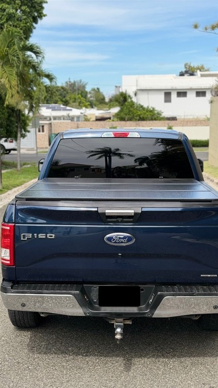 2016 Ford F 150 XLT — foto 4 / 12