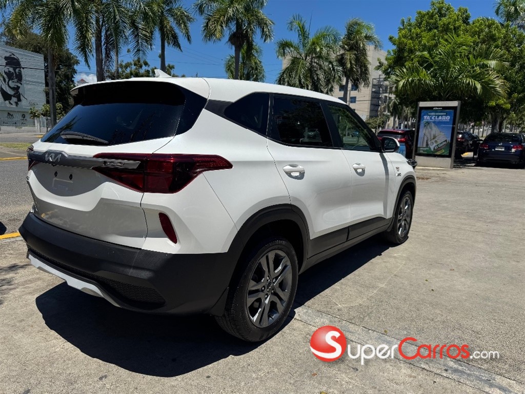 2022 Kia Seltos LX — foto 4 / 10