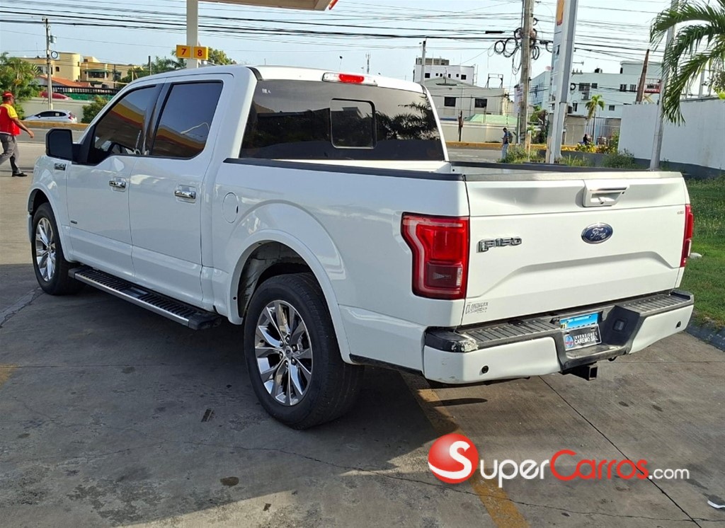 2017 Ford F 150 Lariat — foto 10 / 11