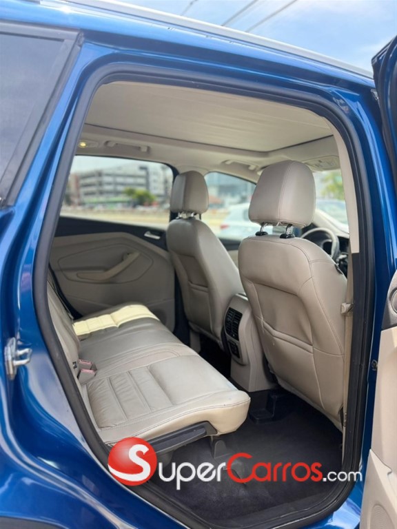 2017 Ford Escape Titanium — foto 3 / 9