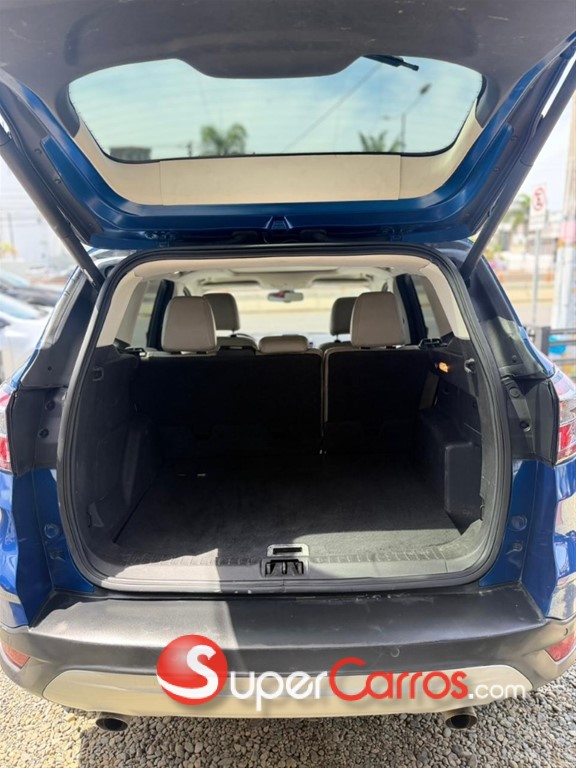 2017 Ford Escape Titanium — foto 5 / 9