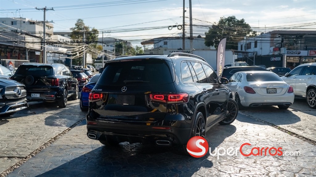 2020 Mercedes-Benz Clase GLB 250 AMG — foto 6 / 11