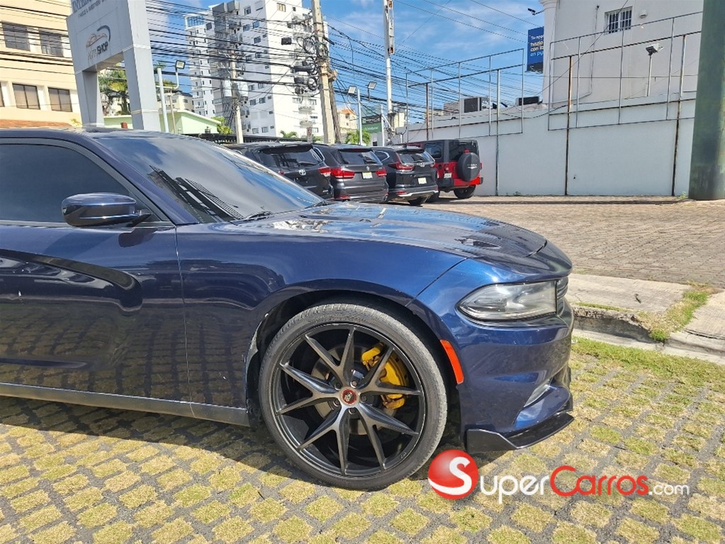 2016 Dodge Charger — foto 11 / 11