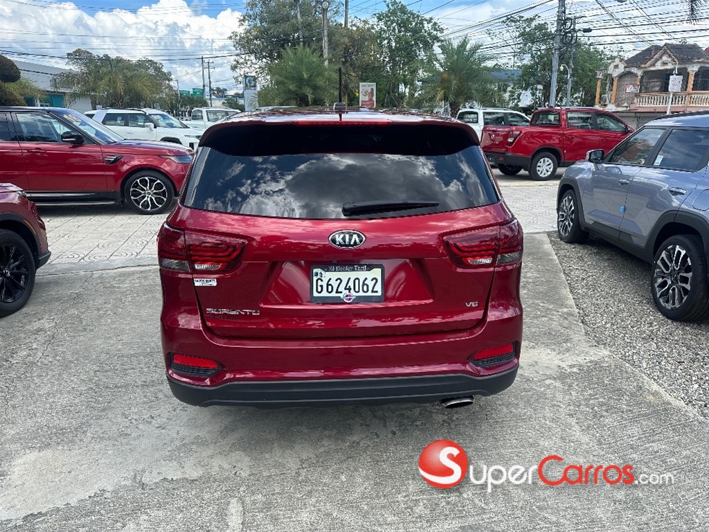2018 Kia Sorento — foto 4 / 11