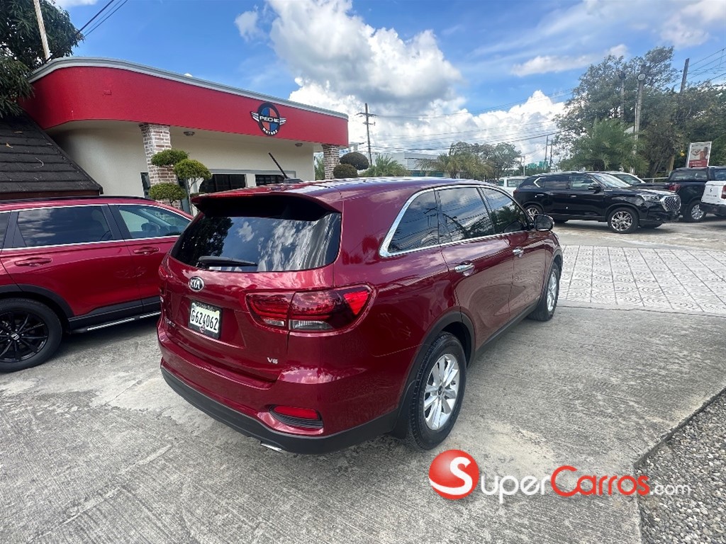 2018 Kia Sorento — foto 6 / 11