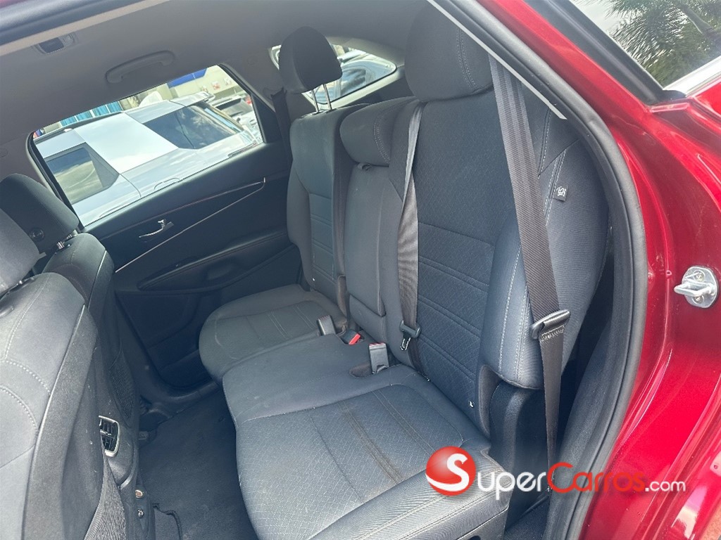 2018 Kia Sorento — foto 8 / 11