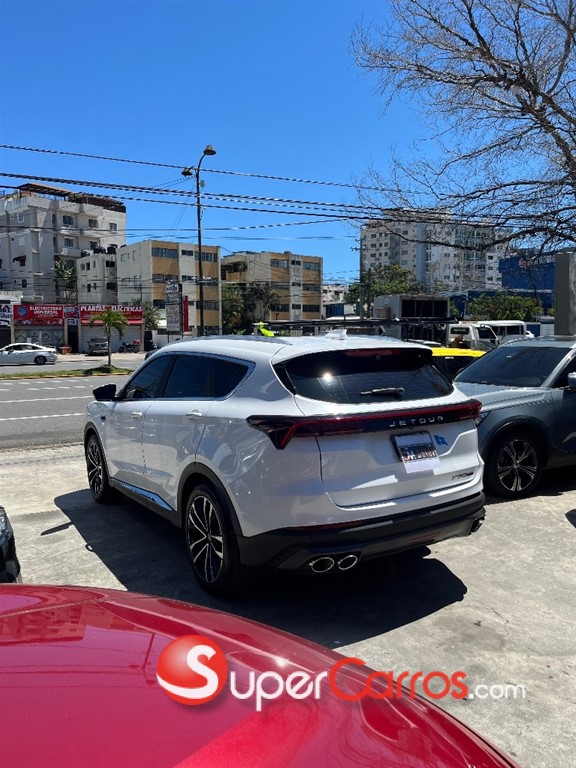 2022 Jetour X70 PLUS — foto 10 / 10