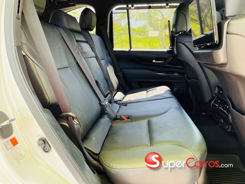 2023 Lexus LX 600 Luxury — foto 7 / 12