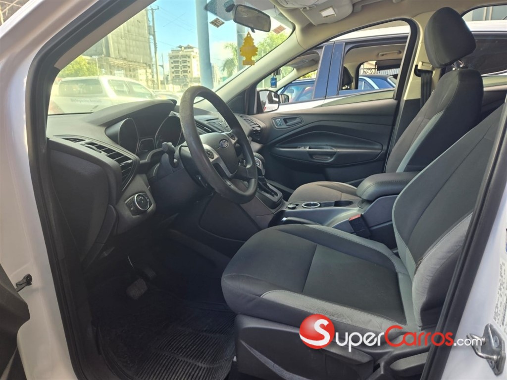 2016 Ford Escape — foto 4 / 6