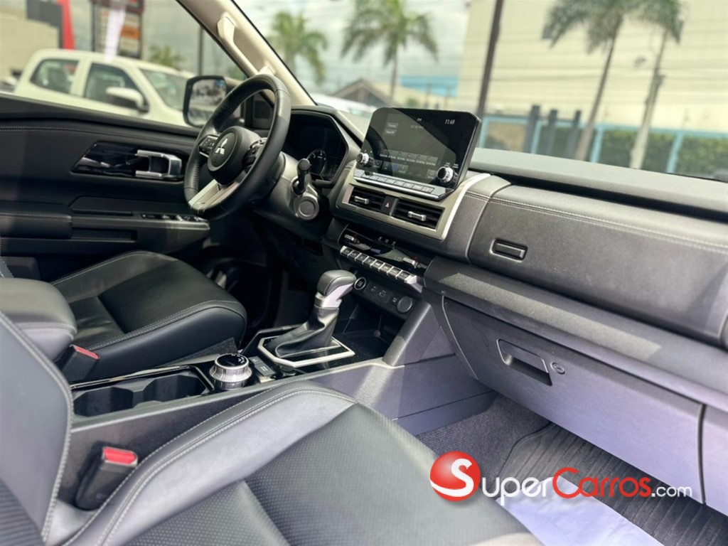 2025 Mitsubishi Motors L 200 — foto 4 / 12