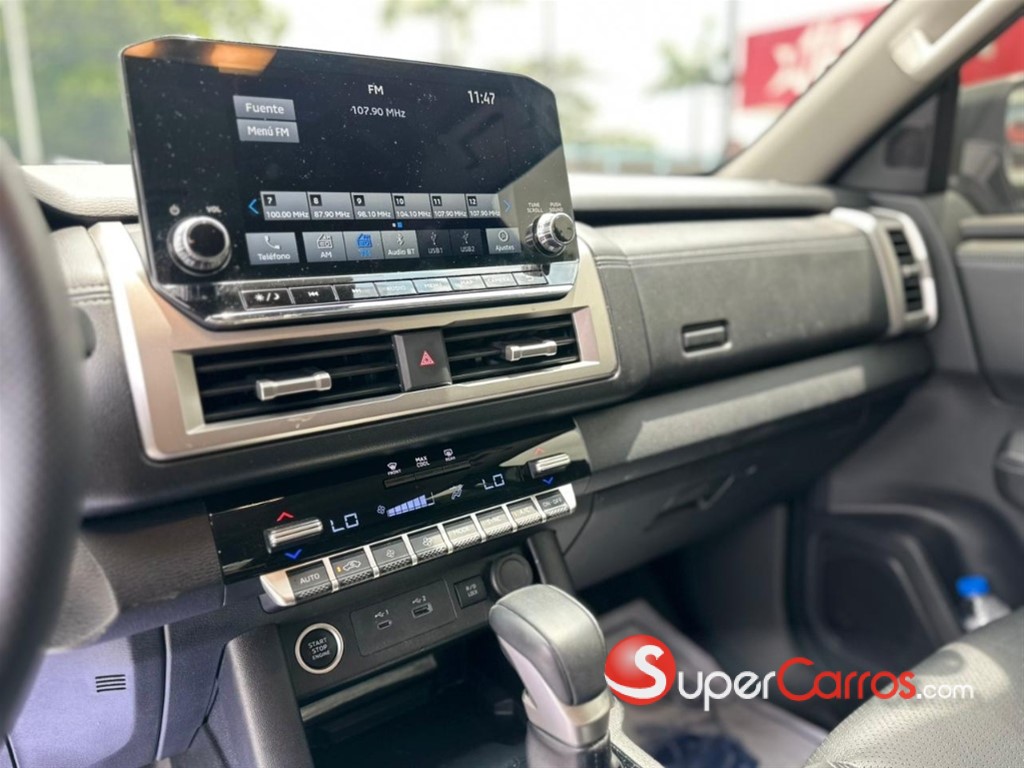 2025 Mitsubishi Motors L 200 — foto 9 / 12