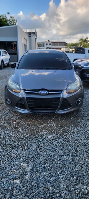 2014 Ford Focus — foto 6 / 10