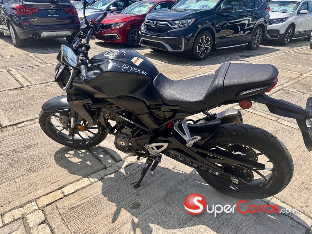2025 Honda CB — foto 2 / 5
