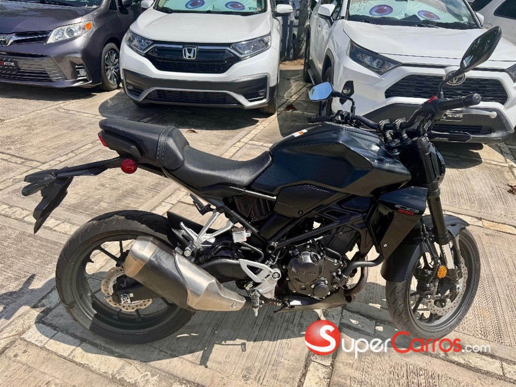 2025 Honda CB — foto 5 / 5
