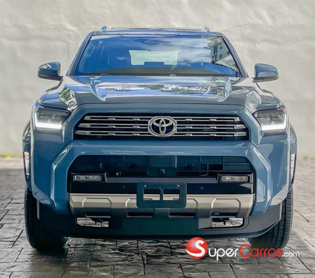 2027 Toyota 4 Runner — foto 2 / 11