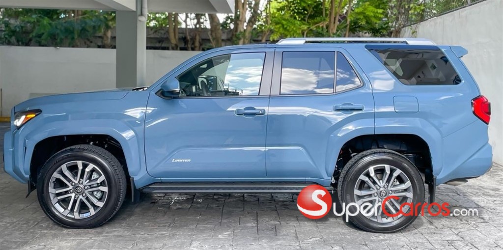 2027 Toyota 4 Runner — foto 4 / 11