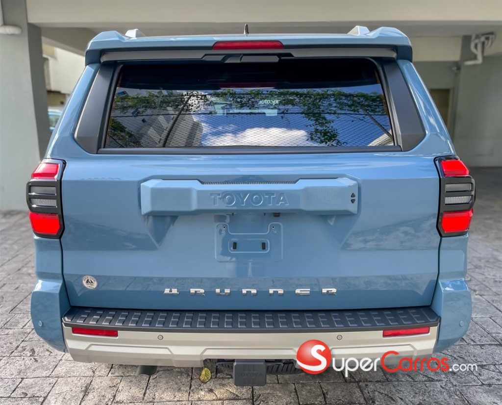 2027 Toyota 4 Runner — foto 5 / 11