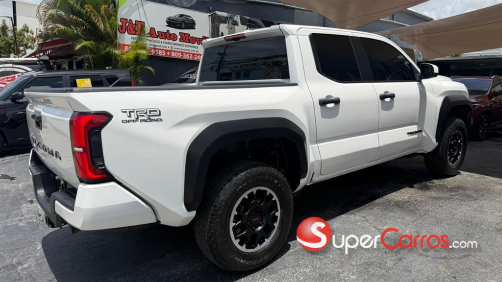 2024 Toyota Tacoma TRD OFF ROAD — foto 4 / 12