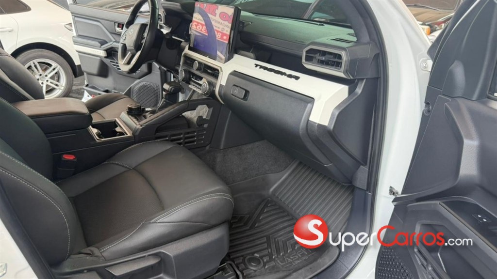 2024 Toyota Tacoma TRD OFF ROAD — foto 8 / 12