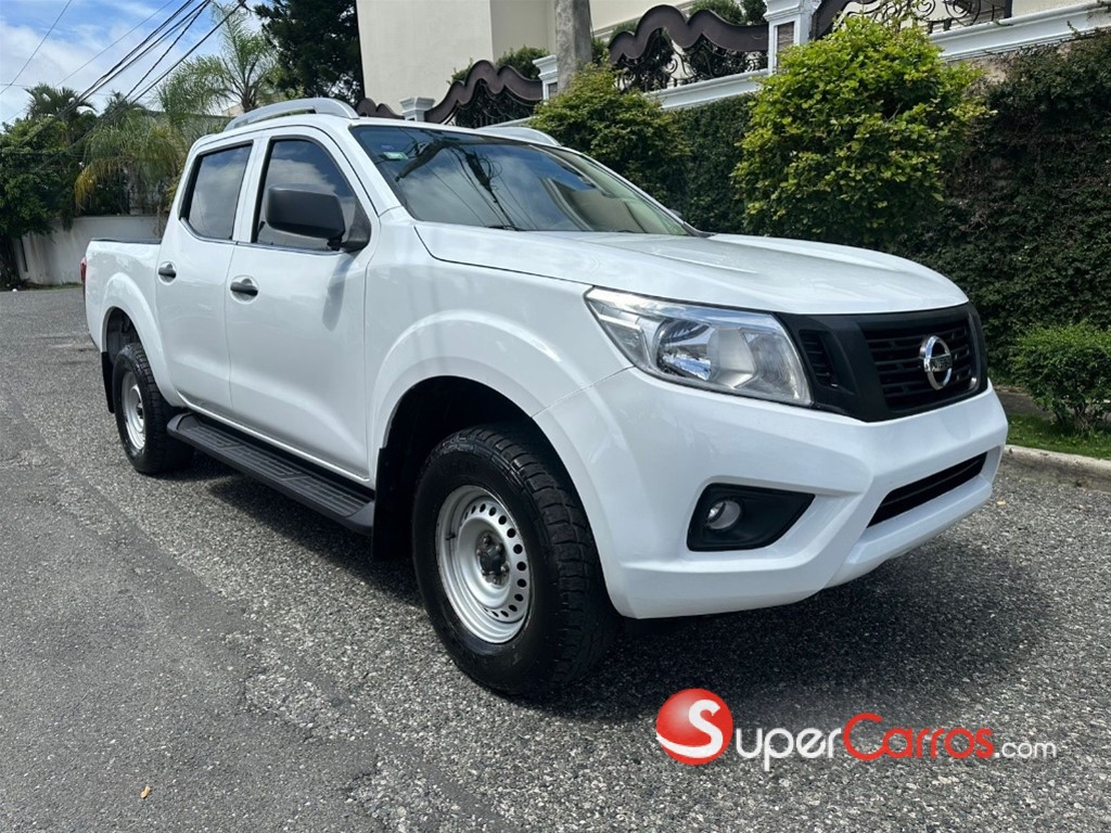 2021 Nissan Frontier NP300 — foto 2 / 12