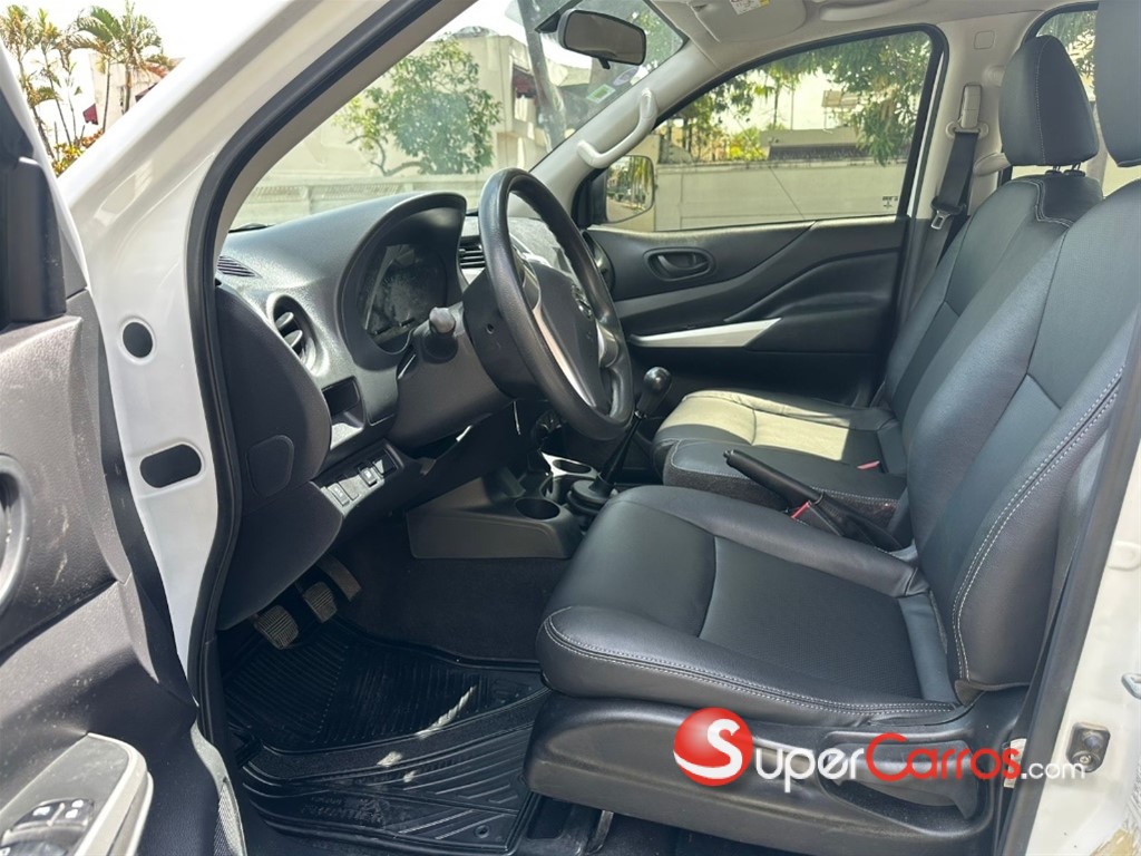 2021 Nissan Frontier NP300 — foto 8 / 12