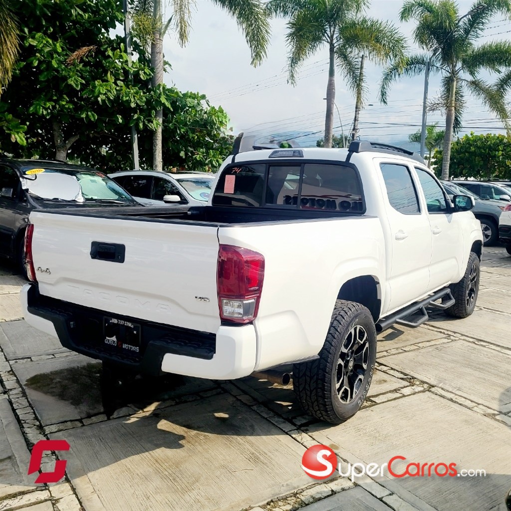 2021 Toyota Tacoma TRD OFF ROAD — foto 4 / 9