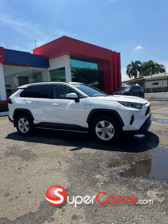 2020 Toyota RAV4 XLE Hybrid — foto 3 / 11
