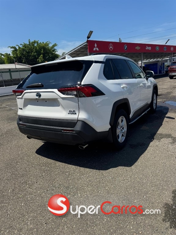 2020 Toyota RAV4 XLE Hybrid — foto 4 / 11
