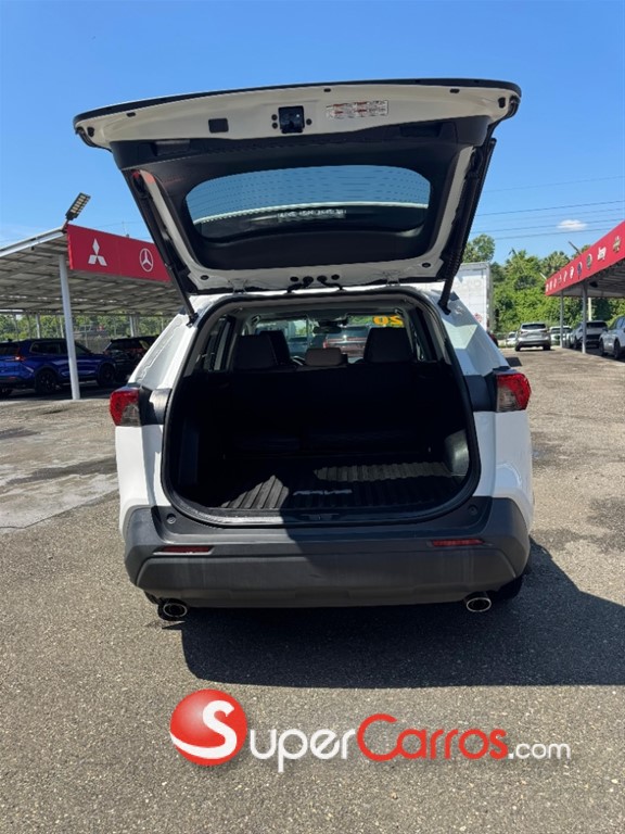 2020 Toyota RAV4 XLE Hybrid — foto 7 / 11
