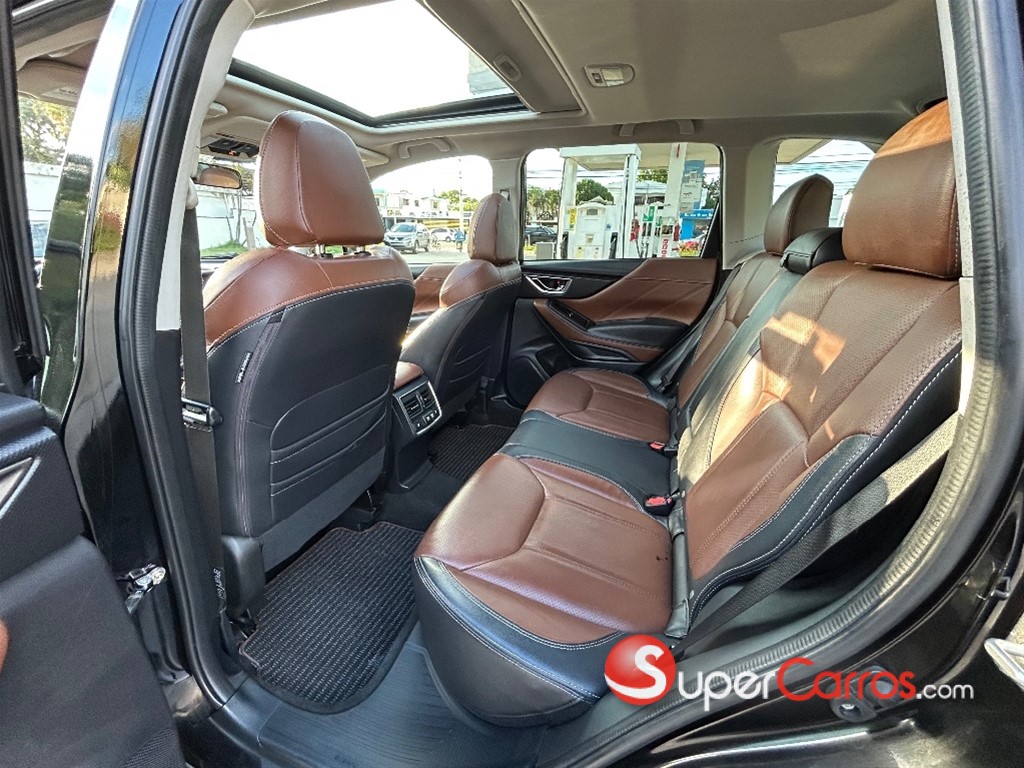 2022 Subaru Forester Touring — foto 8 / 12