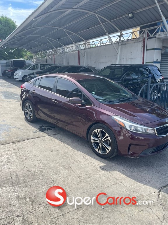 2017 Kia Forte LX — foto 3 / 6